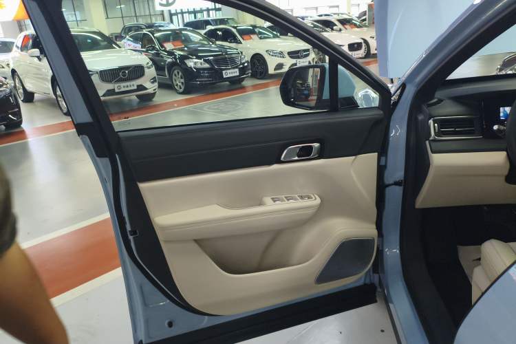 Used Li Auto ONE 2020 Extended-Range 6-Seater Version
