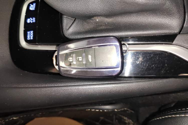 Used Toyota Corolla 2022 Dual-Motor 1.8L E-CVT Pioneer Edition