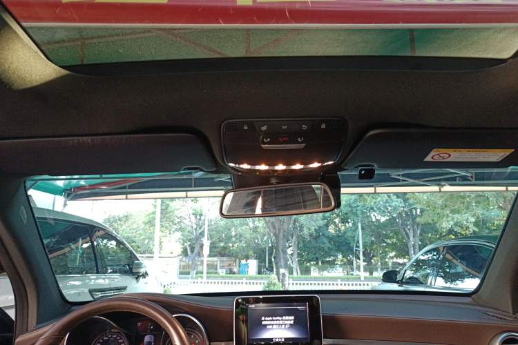 Used Mercedes-Benz GLC 2019 Facelift GLC 260 L 4MATIC Luxury Model
