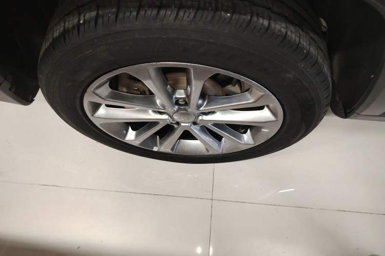 Used  Grand Commander 2018 2.0T Four-Wheel Drive Prestige Edition China V
