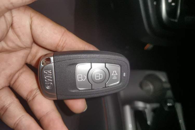 Used Haval H6 2016 Upgraded Model 1.5T Automatic Two-Wheel Drive Elite Version
