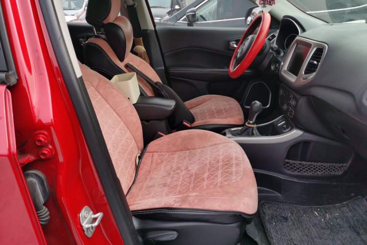 Used  Compass 2017 200T Automatic Family Edition
