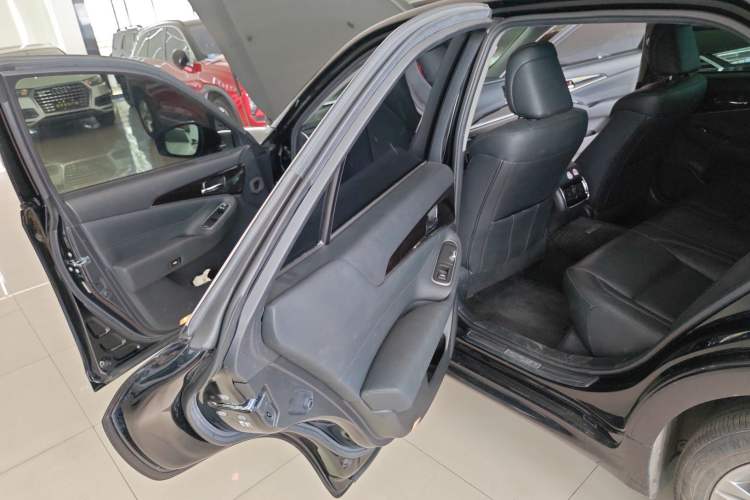 Used Toyota Crown 2015 2.5L Smart Edition
