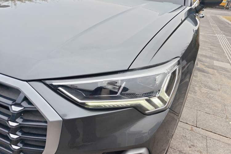 Used Audi Q3 2021 40 TFSI Fashion Dynamic Model
