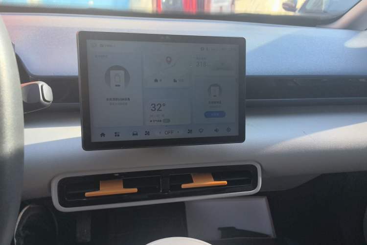 Used  U2 2023 400 Pro Edition
