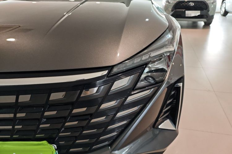 Used Changan UNI-Z New Energy 2024 Blue Whale Smart Electric iDD 125km Excellence Model
