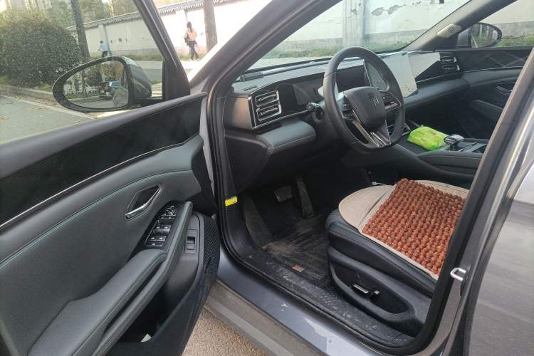 Used BYD Qin L 2024 DM-i 120KM Beyond Model
