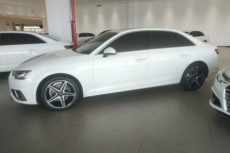 Used Audi A4L 2019 40 TFSI Fashion Version China V