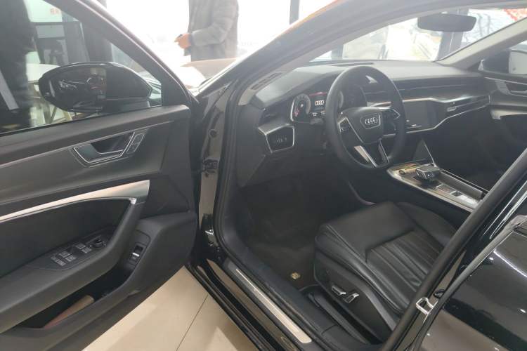 Used Audi A6L 2024 40 TFSI Luxury Prestige Edition