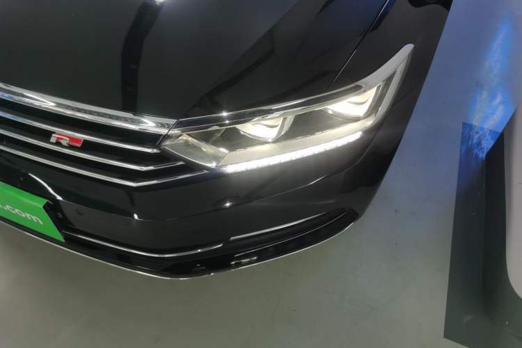 Used Volkswagen Magotan 2019 330TSI DSG Luxury Version China VI Standard
