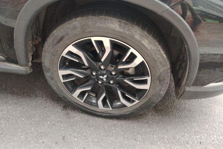 Used Mitsubishi Outlander 2020 2.4L 4x4 Zhi Xiang Edition 7-Seater
