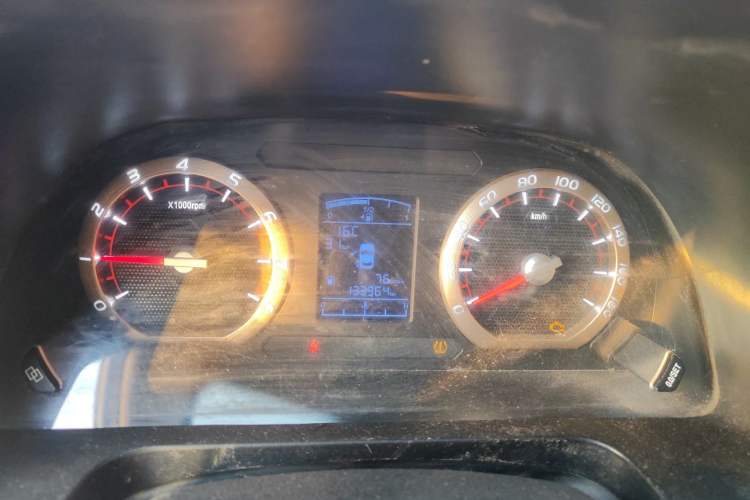 Used FORTHING Lingzhi 2019 Facelifted M5L 1.6L 7-Seater Base Model China VI Standard