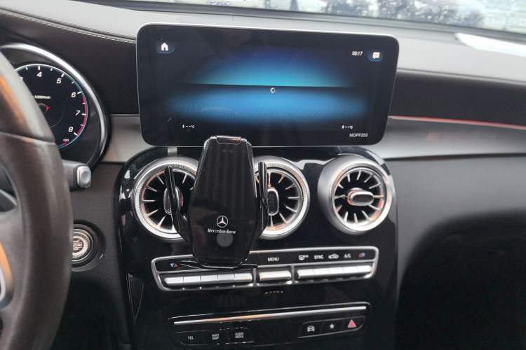 Used Mercedes-Benz GLC 2020 GLC 260 L 4MATIC Dynamic Model