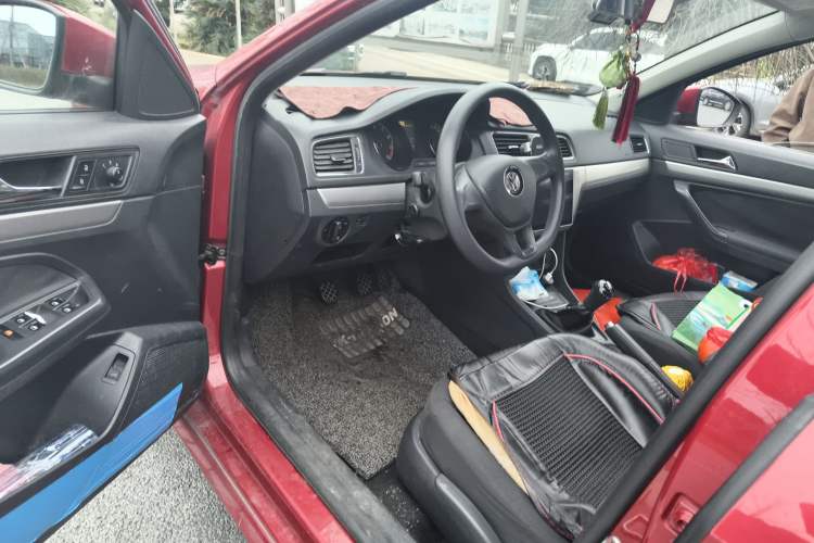 Used Volkswagen Lavida 2017 1.6L Manual Fashion Edition