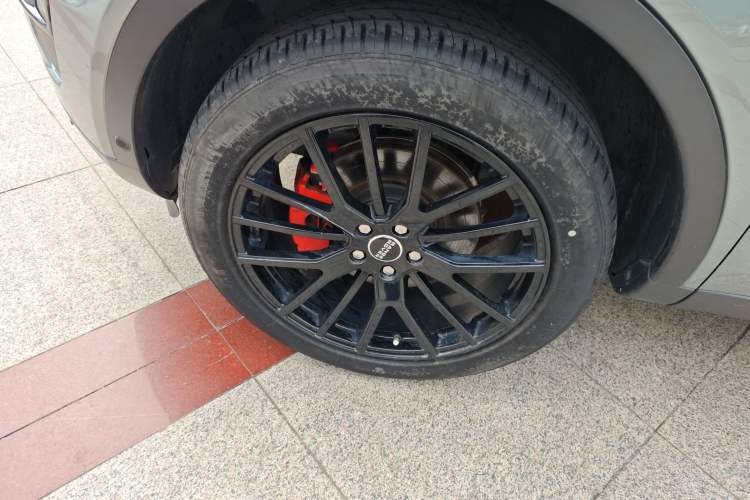 Used Land Rover Discovery Sport 2018 240 PS SE Version
