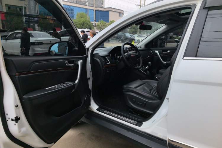 Used Haval H6 2014 Sport Version 1.5T Manual Two-Wheel Drive Elite Edition