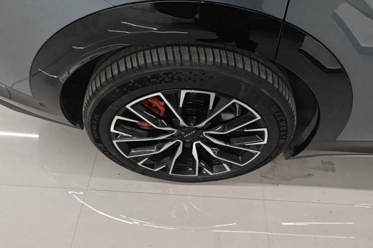 Used Zeekr 7X 2025 100kWh Long-Range All-Wheel Drive Intelligent Driving Version
