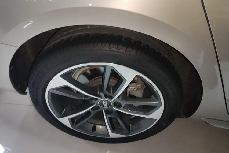 Used Audi A4L 2022 40 TFSI Fashion Dynamic Model
