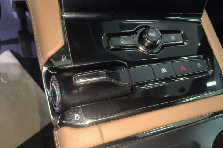 Used Nio ES8 2020 415 km Range 6-Seater Version
