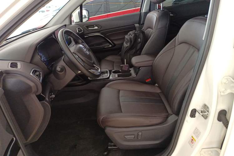 Used GAC Trumpchi GS4 2018 235T Automatic Two-Wheel Drive Luxury Smart Connectivity Millionth Anniversary Edition
