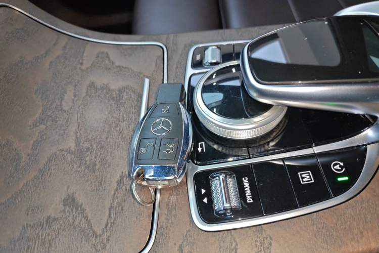 Used Mercedes-Benz GLC 2019 GLC 300 L 4MATIC Dynamic Model