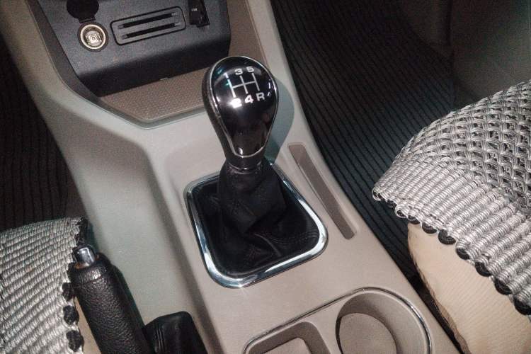 Used FORTHING Lingzhi 2018 M5L 1.6L 7-Seater Luxury Model