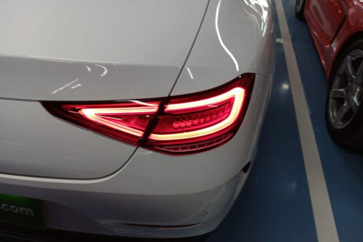 Used Mercedes-Benz CLS 2020 CLS 300 Luxury Model
