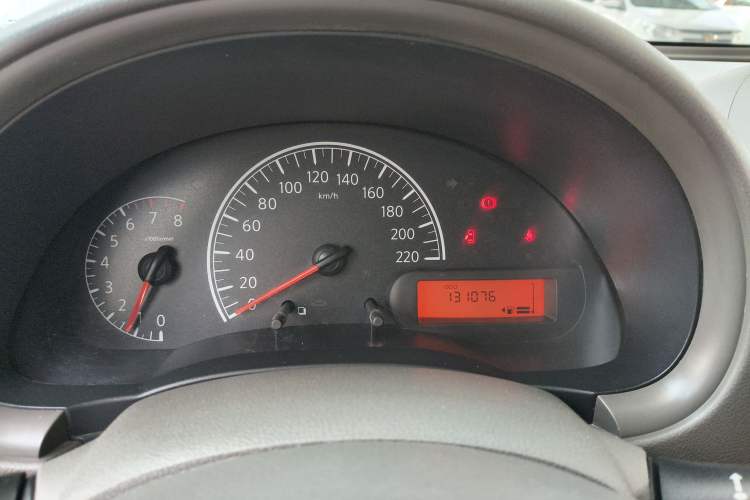 Used Nissan Sunny 2015 1.5XE Manual Comfort Edition