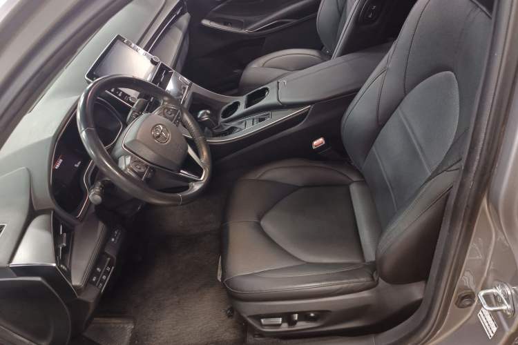 Used Toyota Avalon 2019 2.0L XLE Premium Edition China VI
