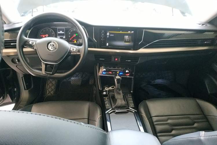 Used Volkswagen Passat 2020 280TSI Elite Edition China VI Standard
