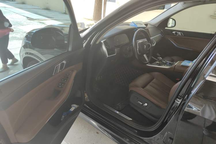 Used BMW X5 2019 xDrive40i M Sport Package
