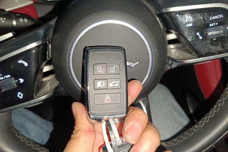 Used Jaguar F-PACE 2024 P250 R-Dynamic S
