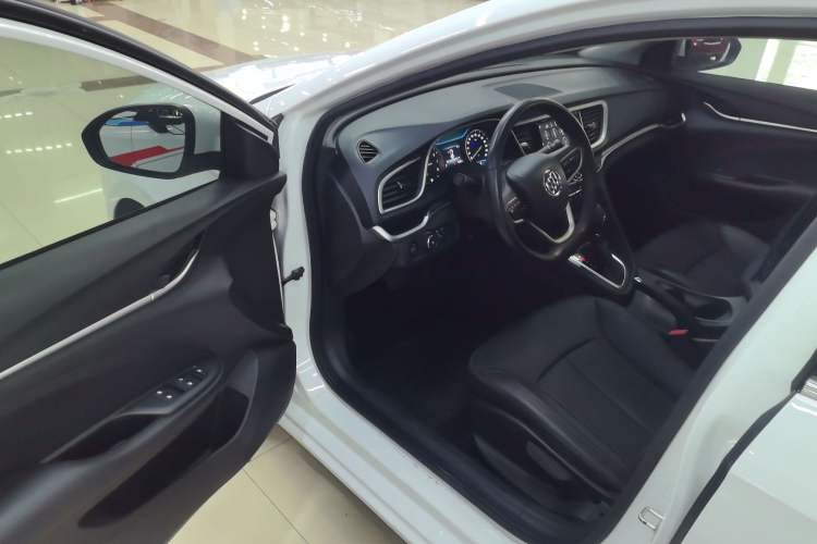 Used Buick Excelle GX 2019 18T Automatic Connected Elite Model China VI Standard
