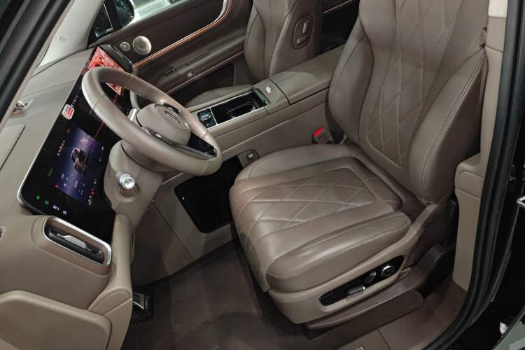 Used Hima AITO M9 2024 Range-Extended Ultra Version 42 kWh 6-Seater Model
