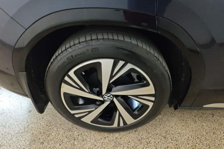 Used Volkswagen ID.6 CROZZ 2024 PRO Model
