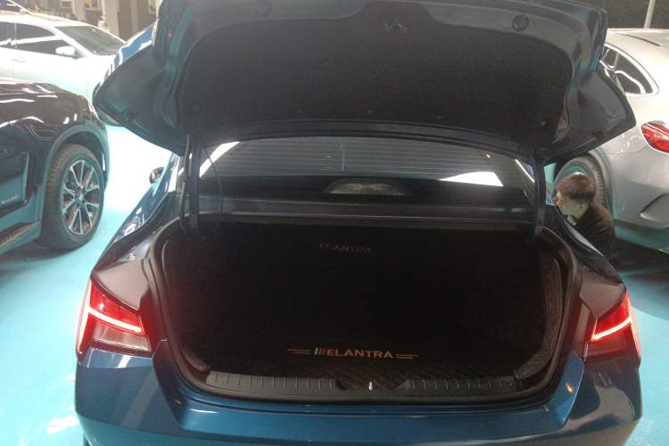 Used Hyundai Elantra 2021 240TGDi DCT LUX Prestige Edition
