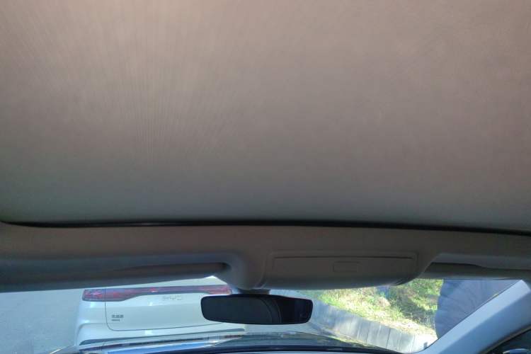 Used Volkswagen Tiguan L 2023 Restyled 330TSI Automatic Two-Wheel Drive R-Line Enhanced Comfort Version