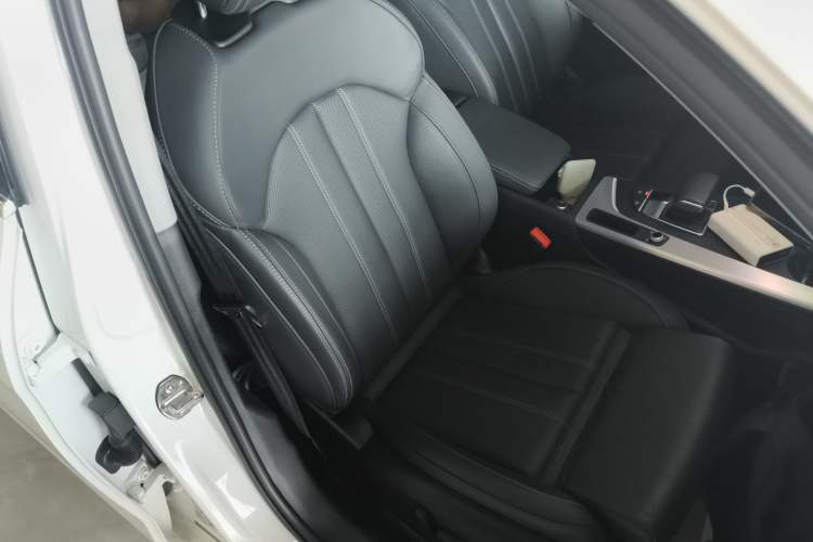 Used Audi A4L 2020 40 TFSI Fashion Dynamic Model
