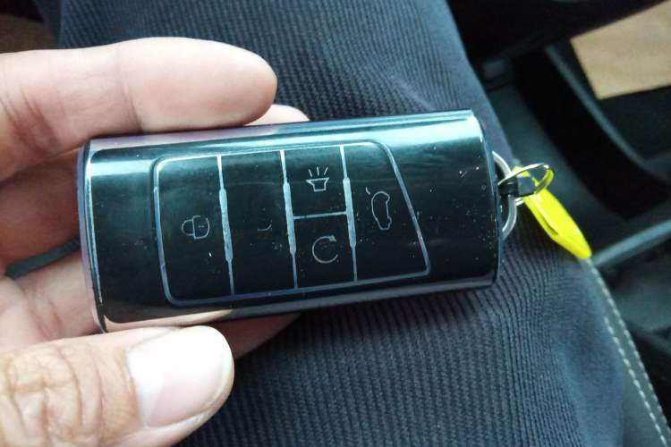 Used GAC Trumpchi M6 2021 270T DCT Luxury Edition (7 Seats)