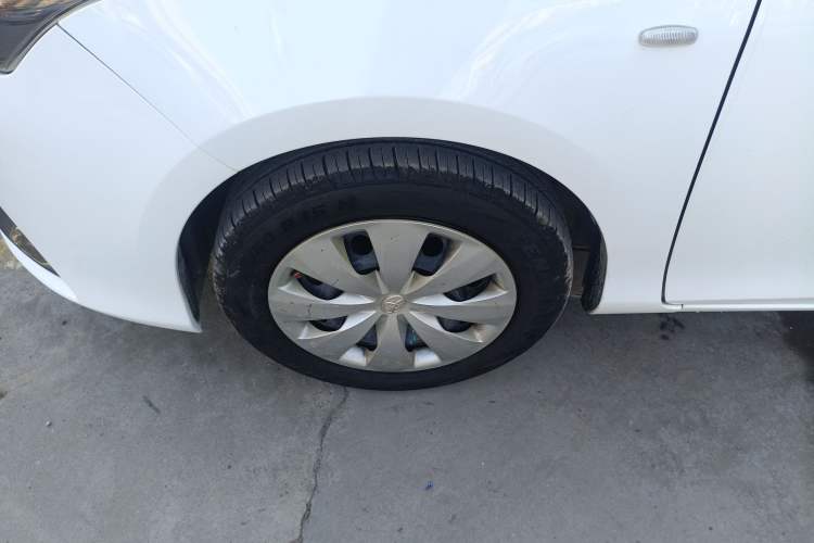 Used Toyota YARiS L 2019 1.5E CVT Dynamic Edition China VI compliant
