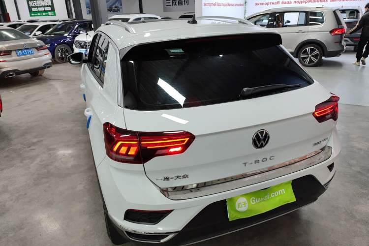 Used Volkswagen T-ROC 2021 280TSI DSG Two-Wheel Drive Comfort Connect 30th Anniversary Edition
