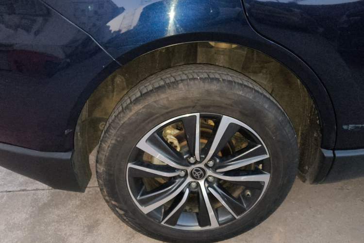 Used Toyota Harrier 2022 2.0L CVT Two-Wheel Drive Entry Version
