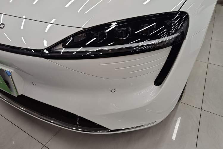 Used Hima Luxeed S7 2024 Pro Model
