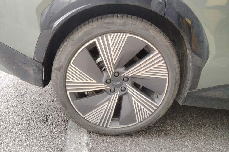 Used Lynk & Co 08 EM-P 2023 220km All-Wheel-Drive Performance Halo