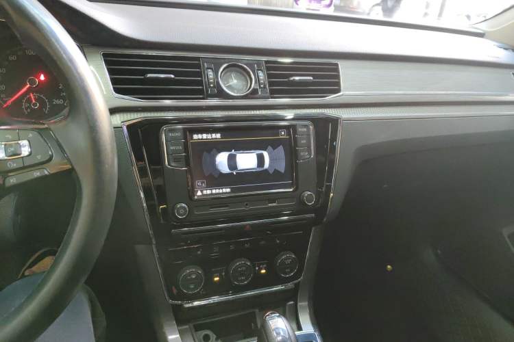 Used Volkswagen Passat 2017 330TSI DSG Luxury Edition
