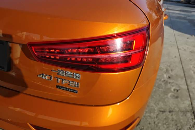 Used Audi Q3 2016 40 TFSI quattro all-wheel-drive sport model
