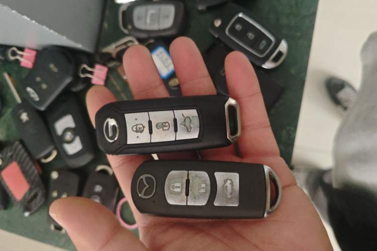 Used Mazda Mazda 3 Axela 2017 Sedan 1.5L Automatic Luxury Model Emission Standard China V
