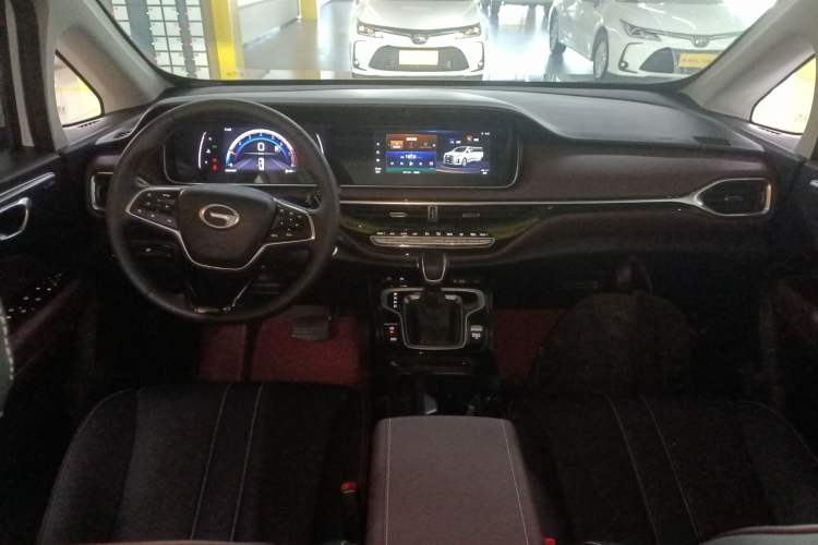 Used GAC Trumpchi M6 2023 PRO 270T DCT Luxury Edition
