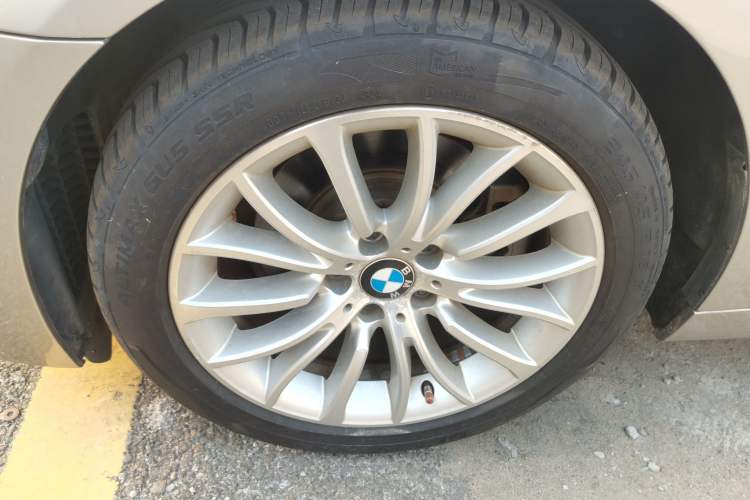 Used BMW 5 Series 2014 525Li Luxury Design Package
