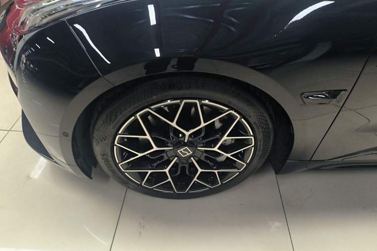 Used Zeekr 001 2024 YOU Edition 100 kWh All-Wheel Drive